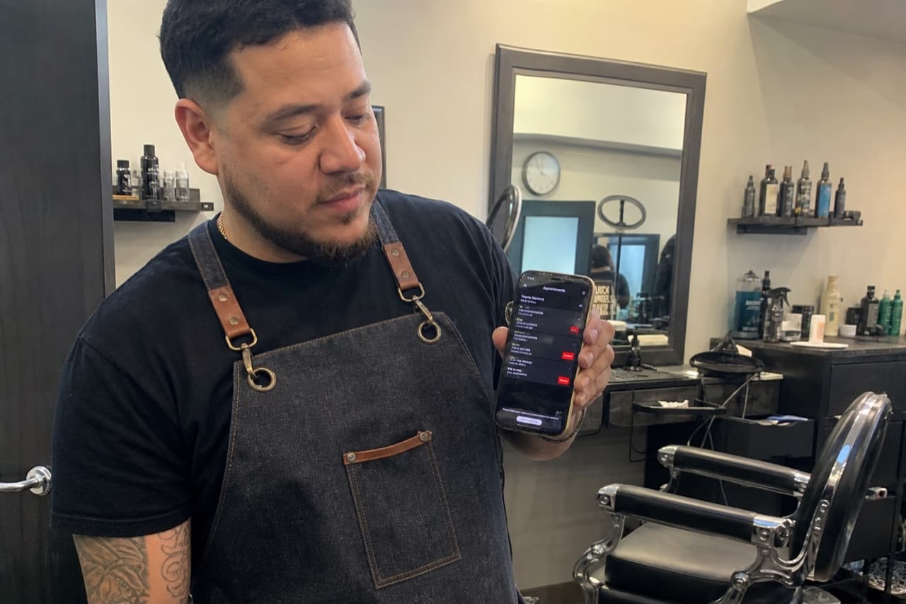 How to build a booking app for your salon or barbershop in 2026